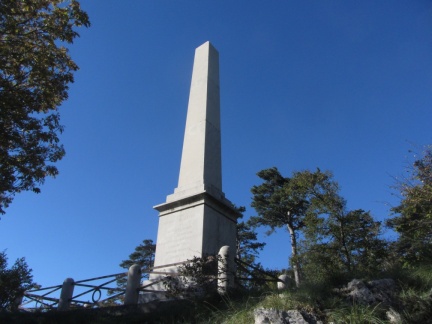 IMG 2608 Selivec-obelisk
