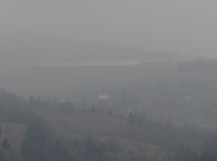 IMG 4168 Zamegljeni pogled z Jelenka na Kanalski Vrh in jezero ČHE Avče