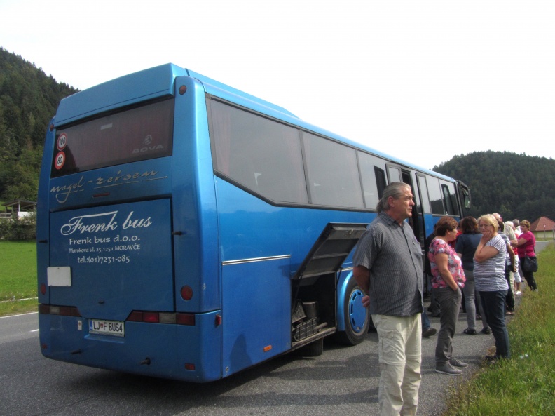 IMG_0059_Prvi avtobuus ni prišel, z drugim smo obstali v Žitari vasi na Koroškem.jpg