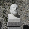 IMG 0991 Kobdilj-doprsni kip Maksa Fabianija, delo kiparja Janeza Pirnata