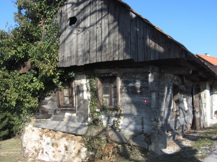 IMG 1183 Grušce-stara lesena hiša