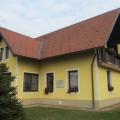 IMG 8140 Dragotinci-hiša na mestu starejše hiše, v kateri se je rodil škof Vekoslav Grmič