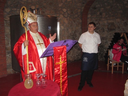 IMG 8246 Komarnica-vinska klet Breznik-krst mošta (sv. Martin)