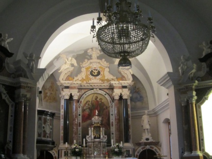 IMG 8280 Planina-cerkev sv. Kancijana s sliko v glavnem oltarju slikarja Janeza Wolfa