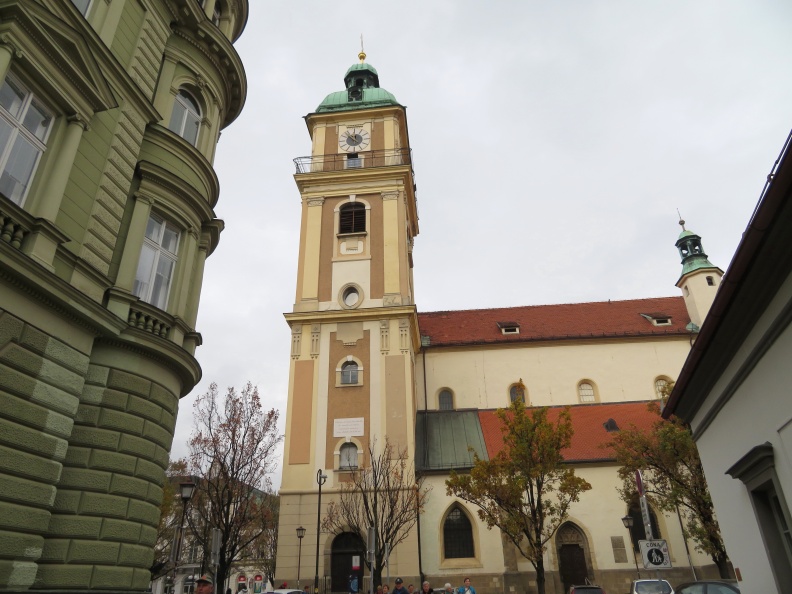 IMG_6660_Maribor-stolnica sv. Janeza Krstnika na Slomškovem trgu.JPG
