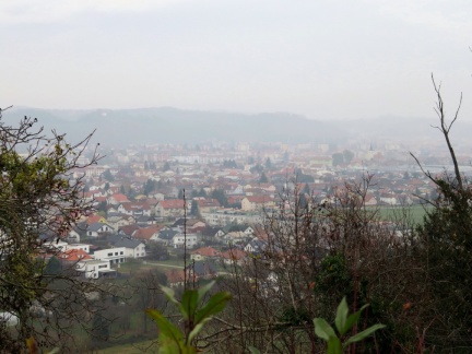 IMG 6697 Pogled na zamegljeni Maribor s Pekrske gorce