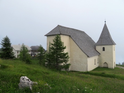 IMG 1339 Uršlja gora-cerkev sv. Uršule in planinski dom