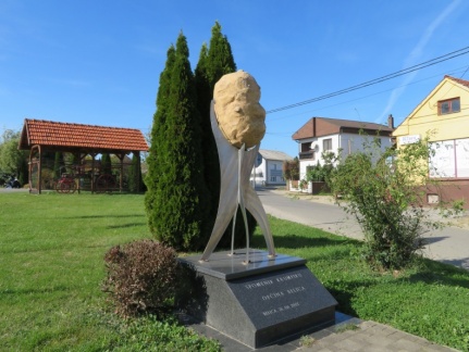 IMG 3229 Belica-spomenik krompirju