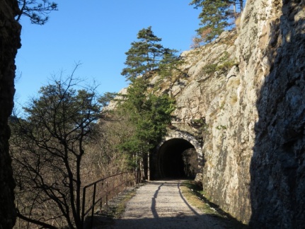 IMG 3754 Prvi tunel nad dolino Glinščice