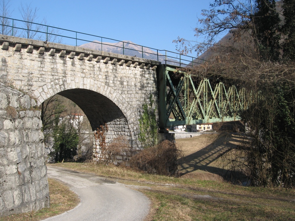 IMG 8648 Most bohinjske železniške proge čez Idrijco