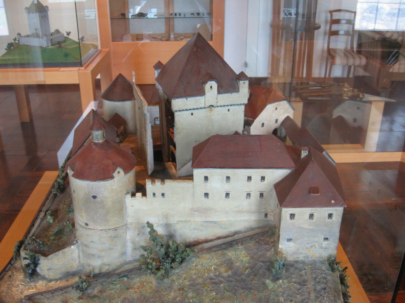 IMG_3319_Loški muzej-maketa Loškega gradu.jpg
