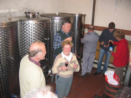 225 2514 Lokvica-vinotoč Marušič-v vinski kleti