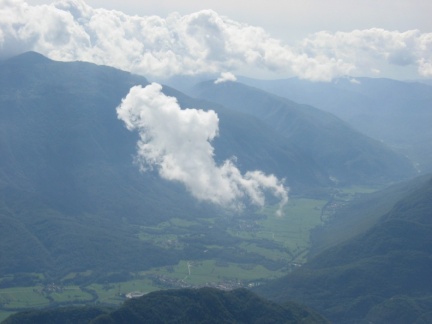 279 7986 Krn-oblak nad dolino Soče