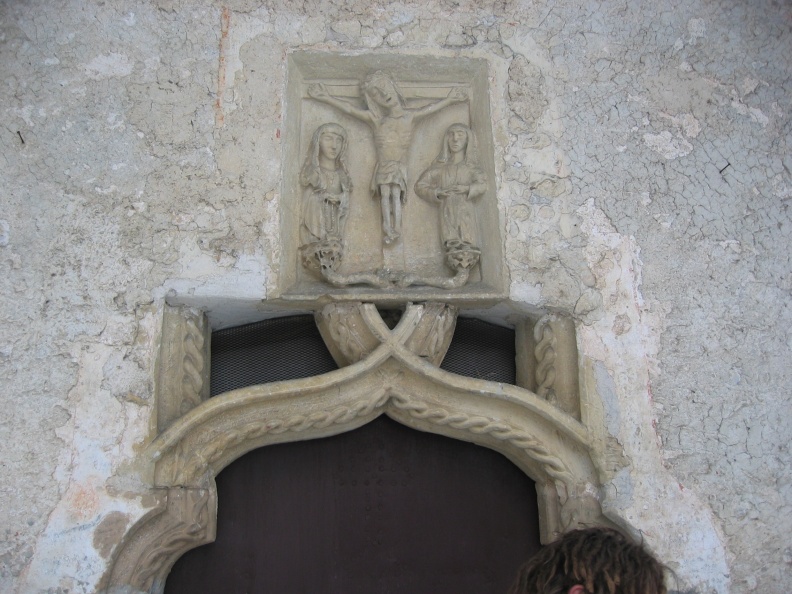 229_2967 Polževo-Sv. Duh (gotski portal).JPG