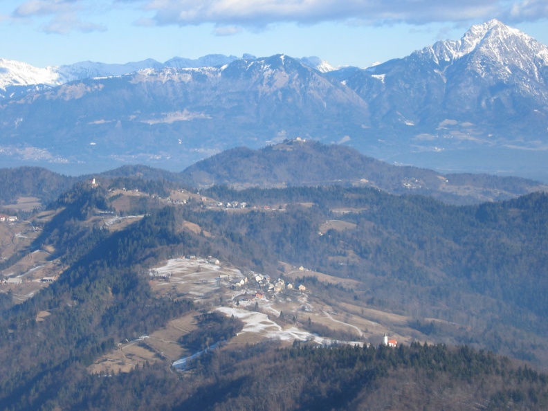 149 4976 Pogled z Lubnika na Križno goro, Jošt in Storžič