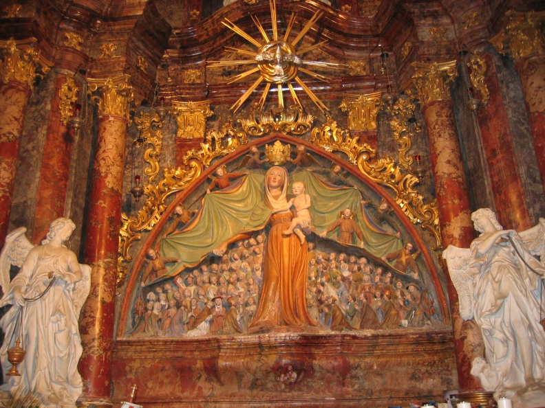 160_6056 Relief v oltarju Marijine cerkve na Ptujski gori.JPG