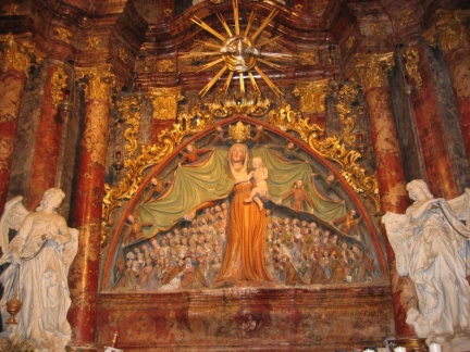 160 6056 Relief v oltarju Marijine cerkve na Ptujski gori