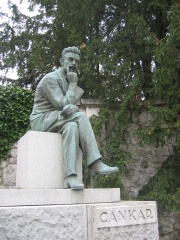169 6951 Vrhnika-spomenik Ivanu Cankarju