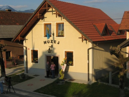 107 0751 Muzej občine Šenčur