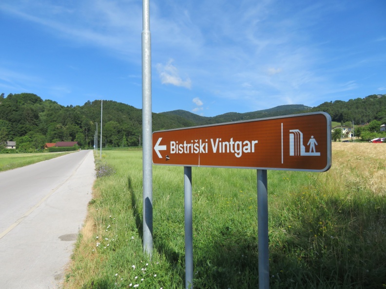 IMG 1350 Smerokaz za Bistriški vintgar v Zgornji Bistrici