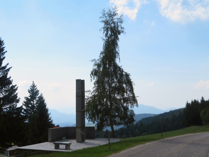 IMG_0484_Kot na Pohorju-spomenik v spomin na partizanske boje v 2. svetovni vojni.JPG
