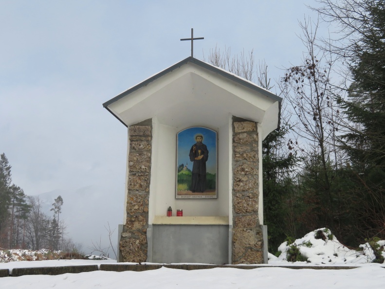 IMG_1334_Blekova kapelica-sv. Benedikt na Starih Gobovcih ob poti Podbrezje-Gobovci.JPG