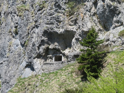 IMG 6031 Italijanski obrambni sistem Alpski zid na sedlu Vrh Bače