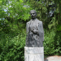 IMG 7149 Kip pisatelja Ivana Preglja v Mostu na Soči