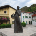 IMG 7679 Kobarid-spomenik pesnika Simona Gregorčiča