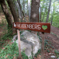 IMG 8646 Odcep do razvalin gradu Freudenberg na Brinjevi gori