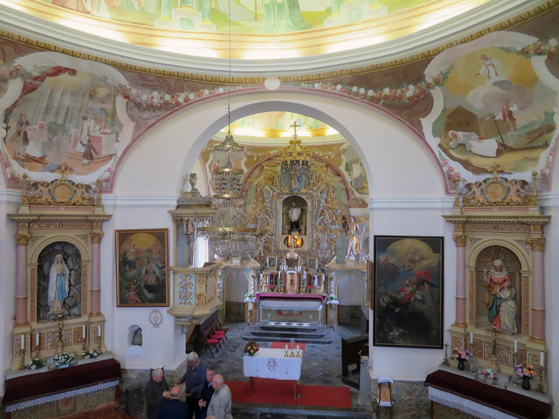 IMG_9466_Cerkev sv. Frančiška na Veseli Gori.JPG